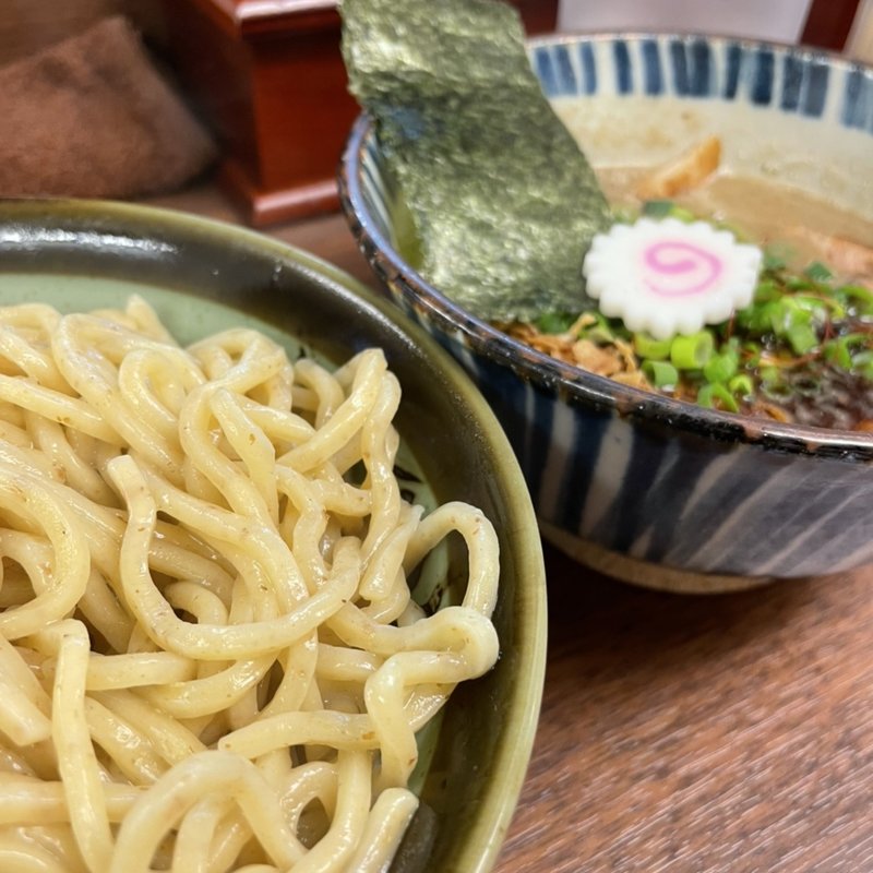 辛搾り(つけめん 三三㐂)