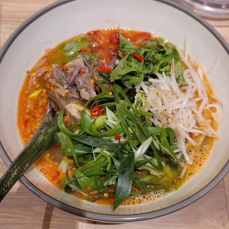 ビーフのスパイシーフォー(ワンフォーボウル原宿表参道

)