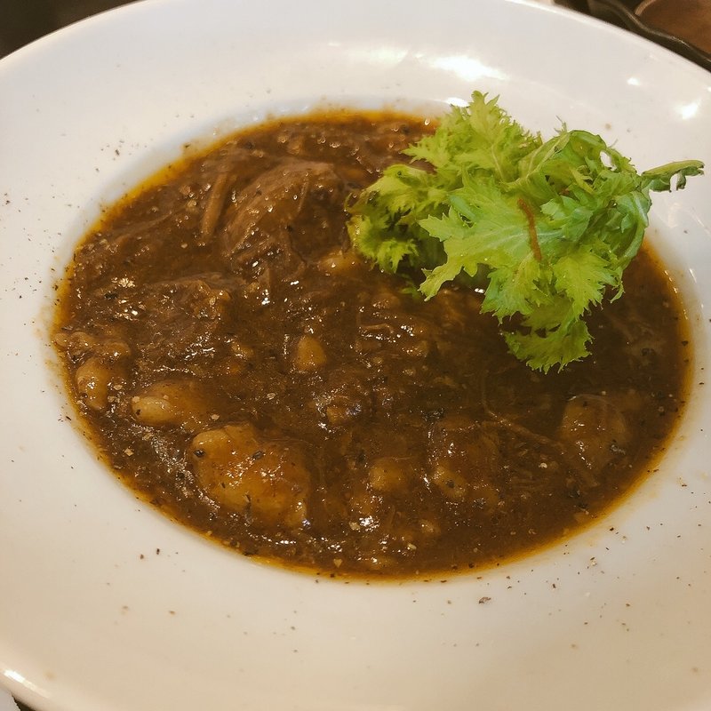 牛スジ煮込みのデミ味噌仕立て(串揚げとワイン はち )