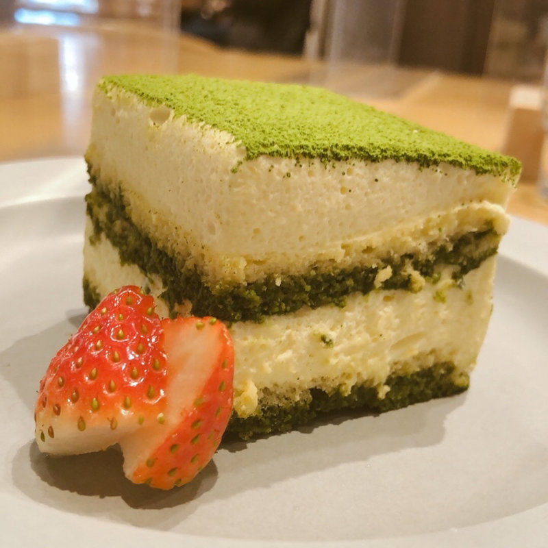 宇治抹茶使用の自家製ティラミス(カフェ レクセル ＣＩＡＬ桜木町店)