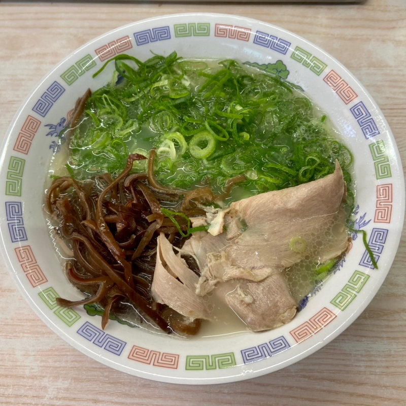 ラーメン（キクラゲトッピング）(博多ラーメンはかたや 堅粕店)