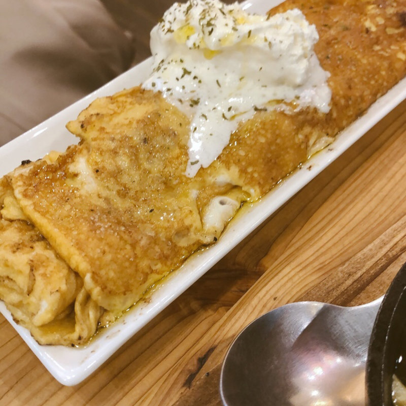 くるくるオムレツ(大衆ビストロ ABCheese)