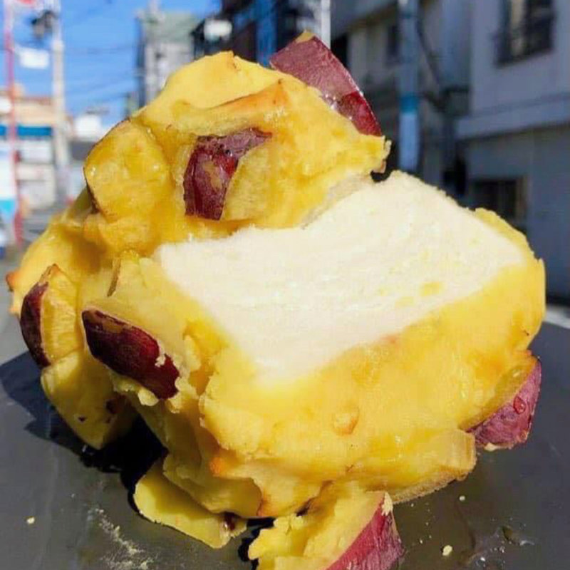 ごろごろいものスイートポテトパン(コーヒー＆トースト)