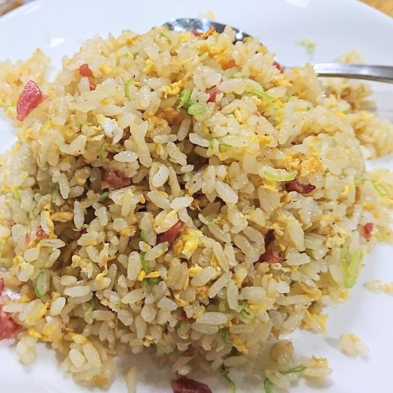 炒飯(佰老亭 （ヒャクロウテイ）)