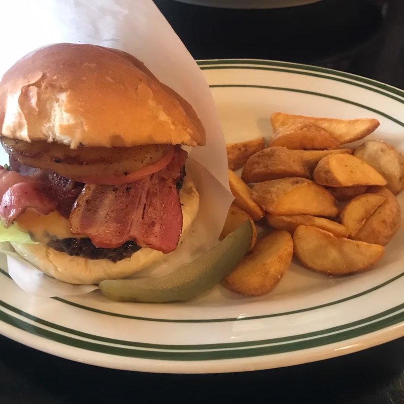 パイナップルバーガー(GORDIES OLD HOUSE)