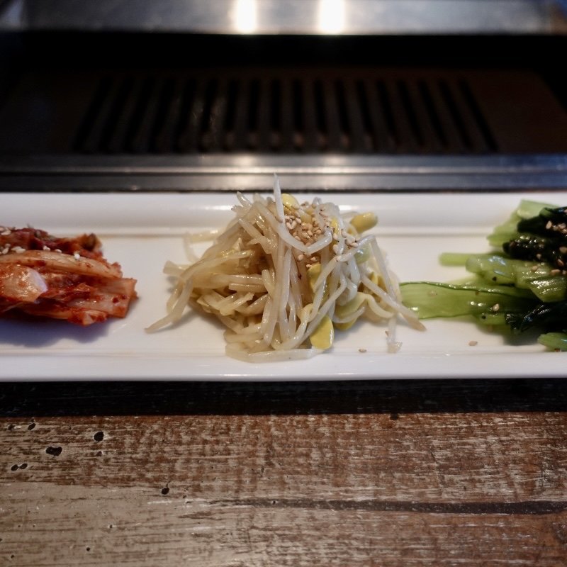 キムチとナムルの盛り合わせ(六本木焼肉　Kintan （ロッポンギヤキニクキンタン）)