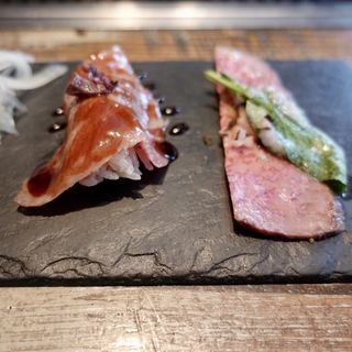 肉寿司(六本木焼肉　Kintan （ロッポンギヤキニクキンタン）)