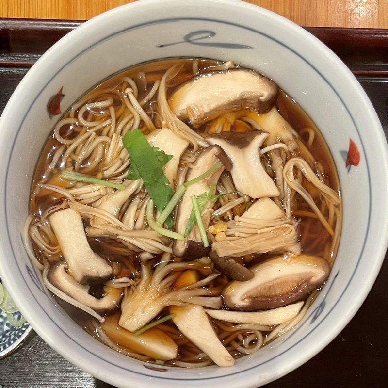 きのこそば(蕎麦遊膳 花吉辰)