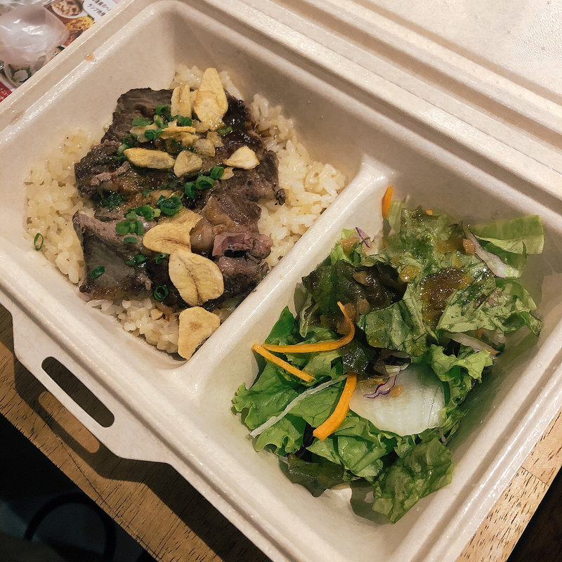 リブロースステーキ＆ガーリックピラフ(ジョナサン 新御徒町店)