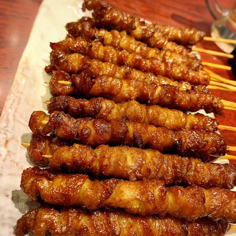 とり皮（たれ）(博多とりかわ大臣 KITTE 博多串房)