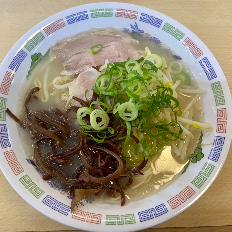 ラーメン（キクラゲトッピング）(博多ラーメン はかたや 筑紫通店)