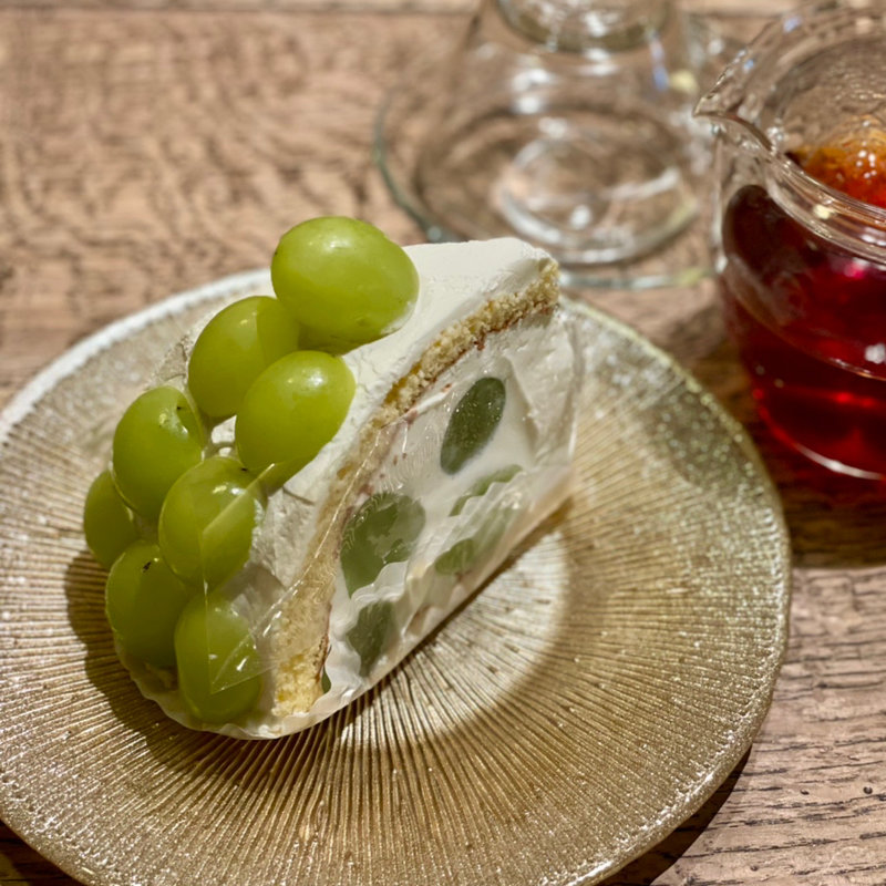 シャインマスカットのズコット(くらしき桃子　総本店)