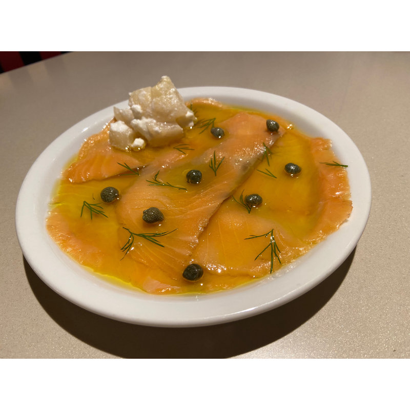 サーモンとフェンネルのマリネ&洋梨とフェダチーズのマリネ(ゴールデンチャイルドカフェ （Golden child cafe）)