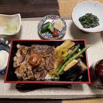 黒毛和牛 サーロイン　梅入すき焼き重（100g）