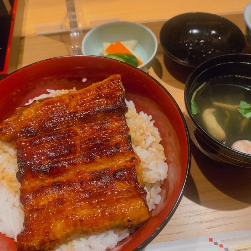 鰻丼(ての字 大手町店)