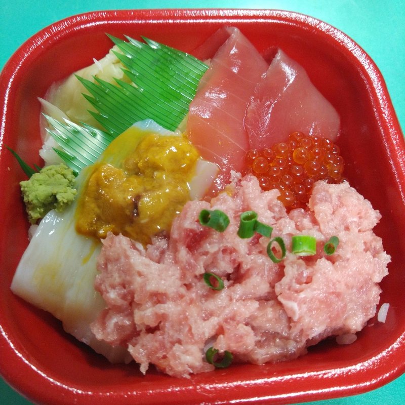 うおがし丼(丼丸　奥州駒形)