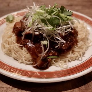 炸醤麺／ジャージャー麺(also (オルソー))