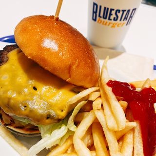 チーズバーガー(BLUESTAR Burger渋谷宇田川)