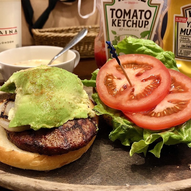 アボカドバーガー(クアアイナ 三井アウトレットパーク木更津店 （KUA AINA）)