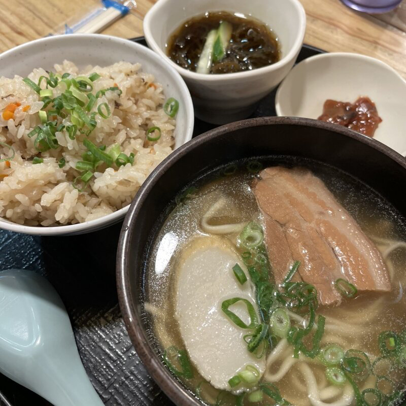ミニソーキそばジューシー定食(琉球村 那覇空港店 )