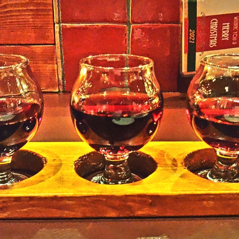 赤ワイン飲み比べ(ビストロ オオカミ2 Duex)