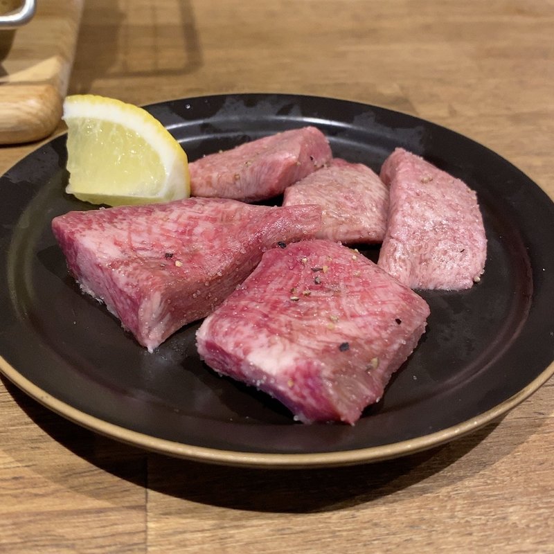 厚切り塩タン(焼肉食堂 今池ビップ)