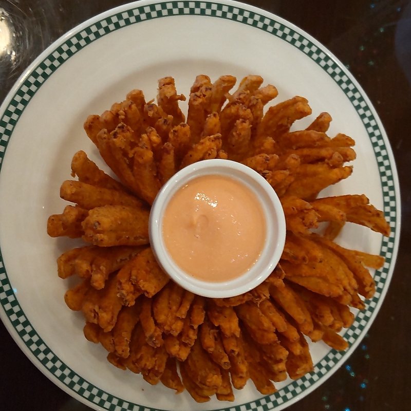 オニオンブロッサム(フィネガンズ・バー＆グリル （Finnegan’s Bar＆Grill）)