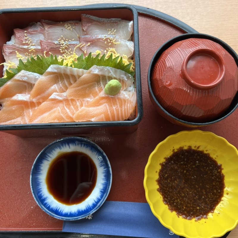 (活魚茶屋ざうお本店)