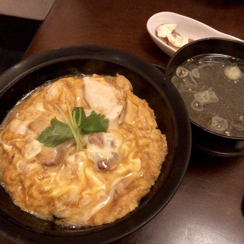 比内地鶏の親子丼(秋田比内地鶏生産責任者の店　本家あべや 秋田店 )