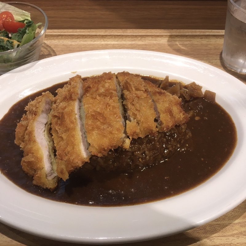 鹿児島県産黒豚カツカレー(HAKATA洋膳屋ROYAL)