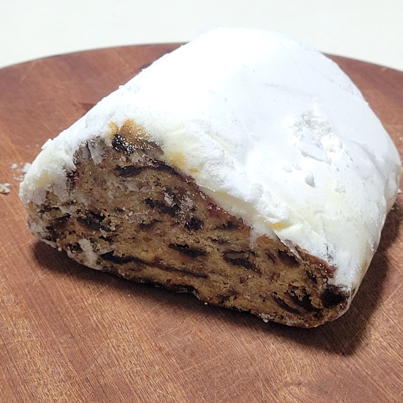 シュトーレン　大　1/2(Bergfeld雪ノ下本店)