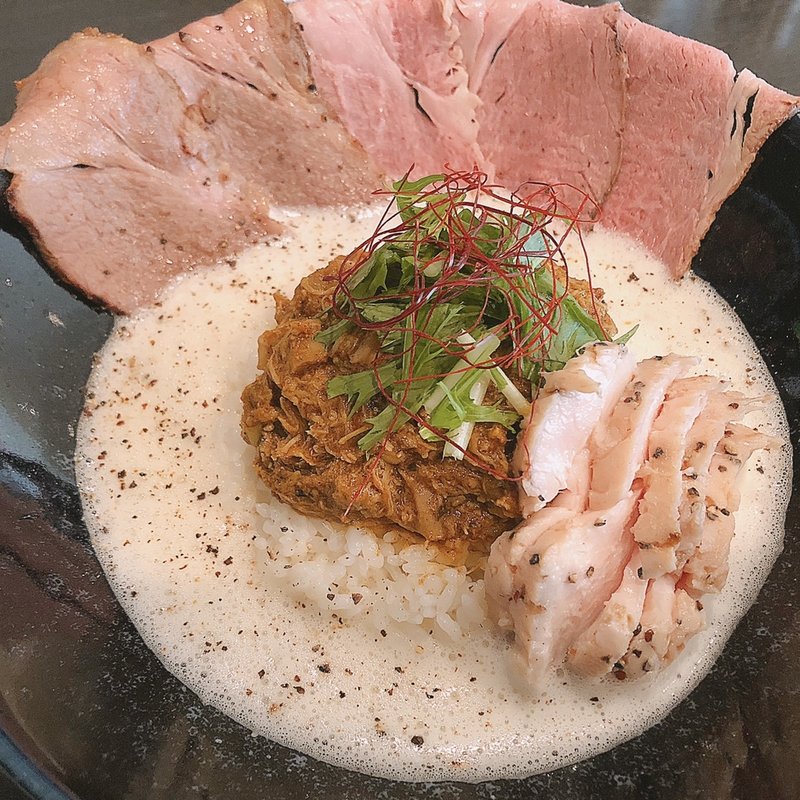 鶏塩泡白湯カレー鶏ﾁｬﾚｱﾁｬﾄﾋﾟ(spiceカレーfam)