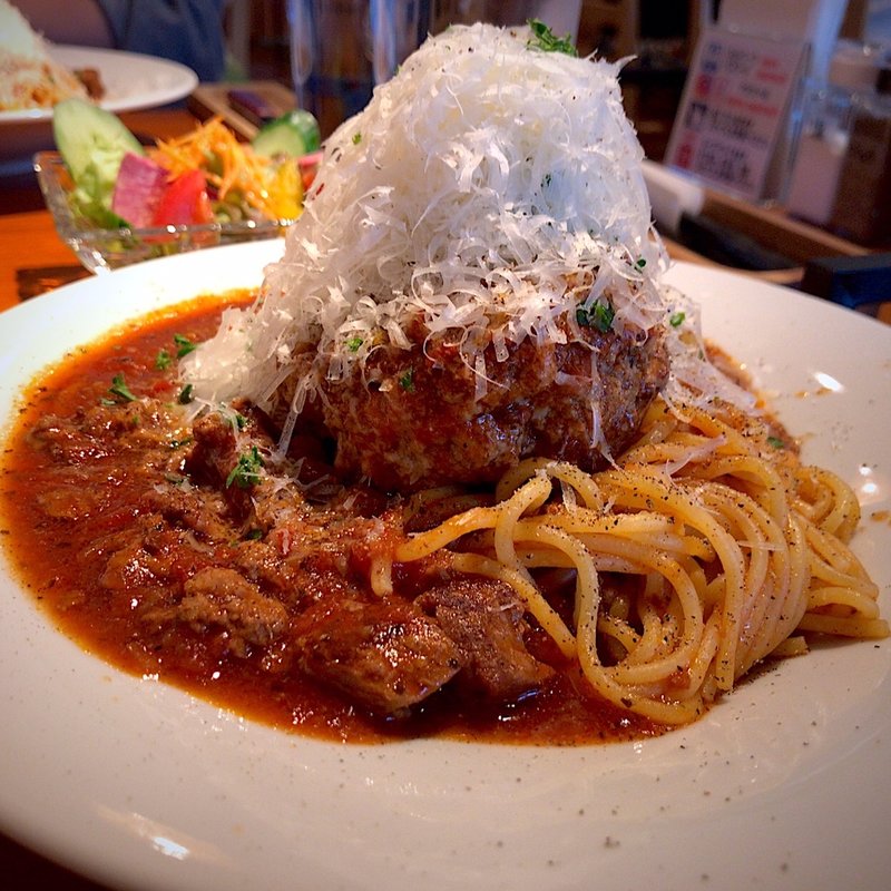 ハンバーグミートソースパスタ(Vigore (ヴィゴーレ))