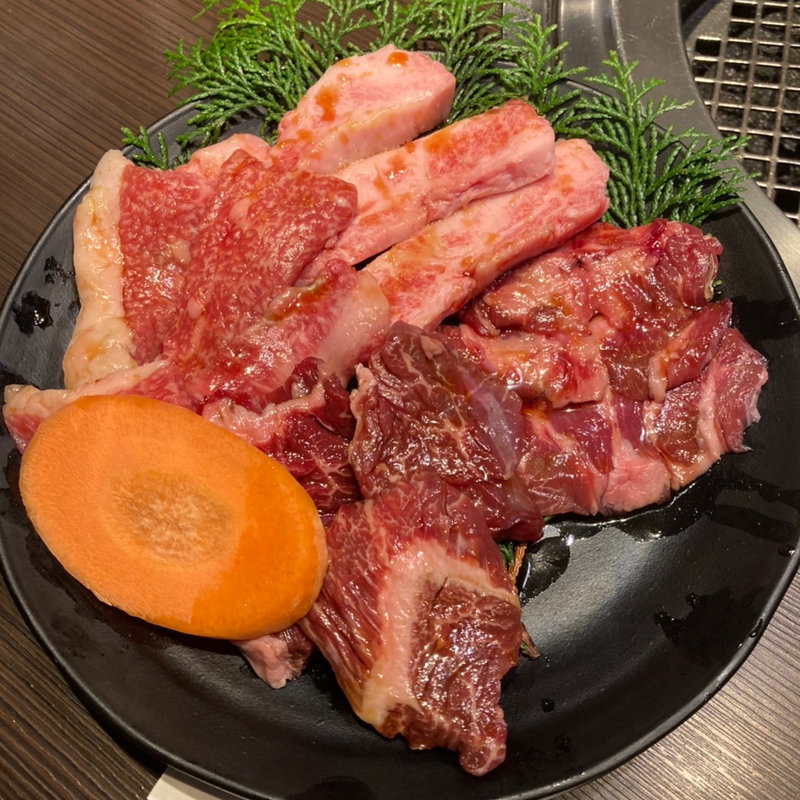 得々定食(バラ、ロース、ハラミ、タンツラ)(三松)