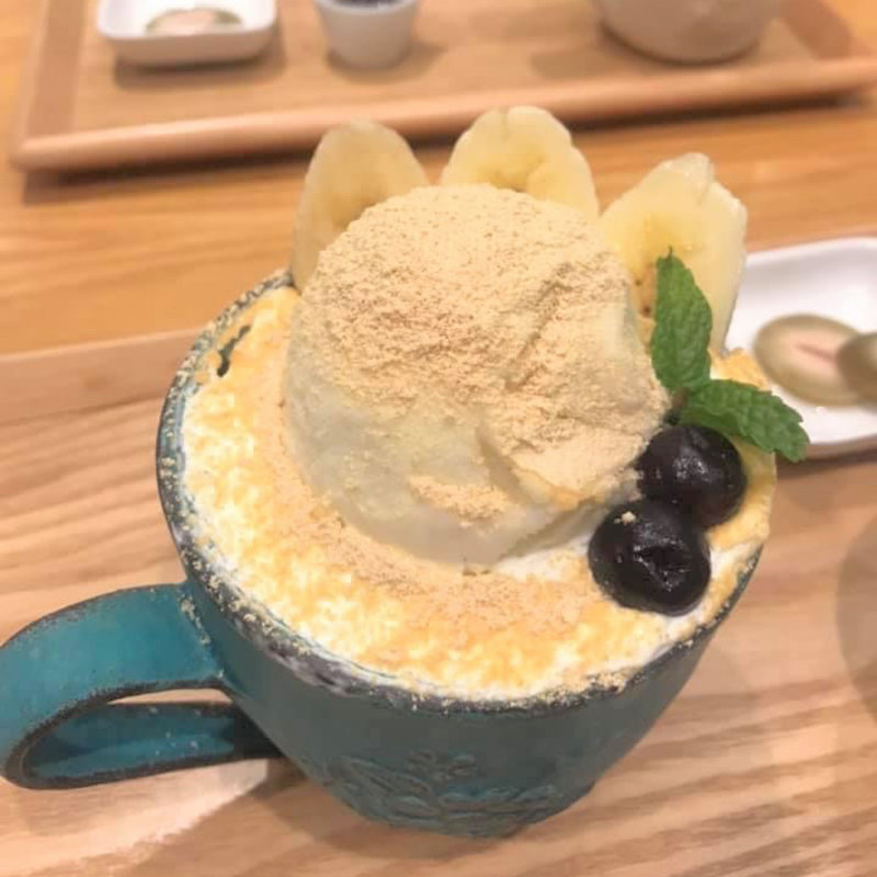 黒蜜きなこパフェとお漬物(銀座やまう)