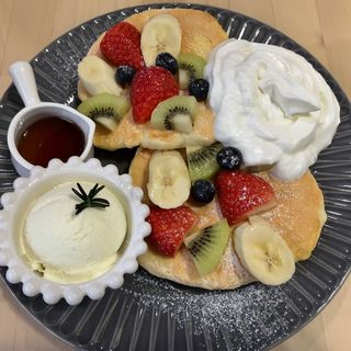 フルーツパンケーキ(かき氷専門店SANGO)