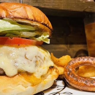 Folky Smoky Cheese　フォーキースモーキーチーズ(folk burgers&beers)