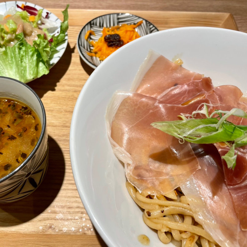 生ハムのペペロンチーノ(TOKYO MEAT酒場)