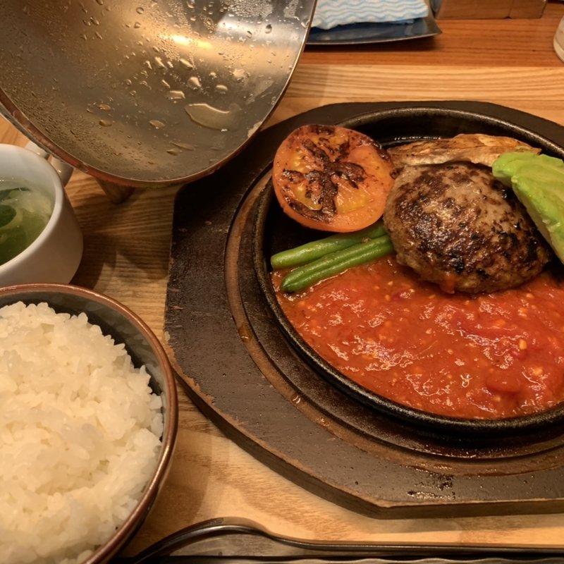 グリルトマトアボカドカマンベール(グリル　デミ玉)