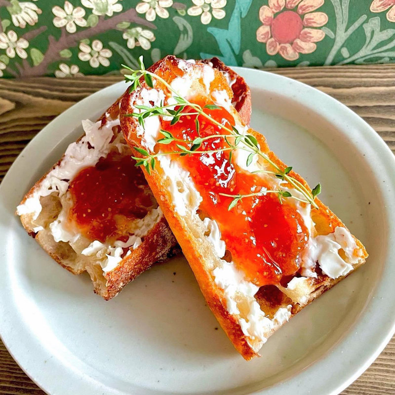 自家製無花果バニラジャムとクリームチーズトースト(elm green coffee)