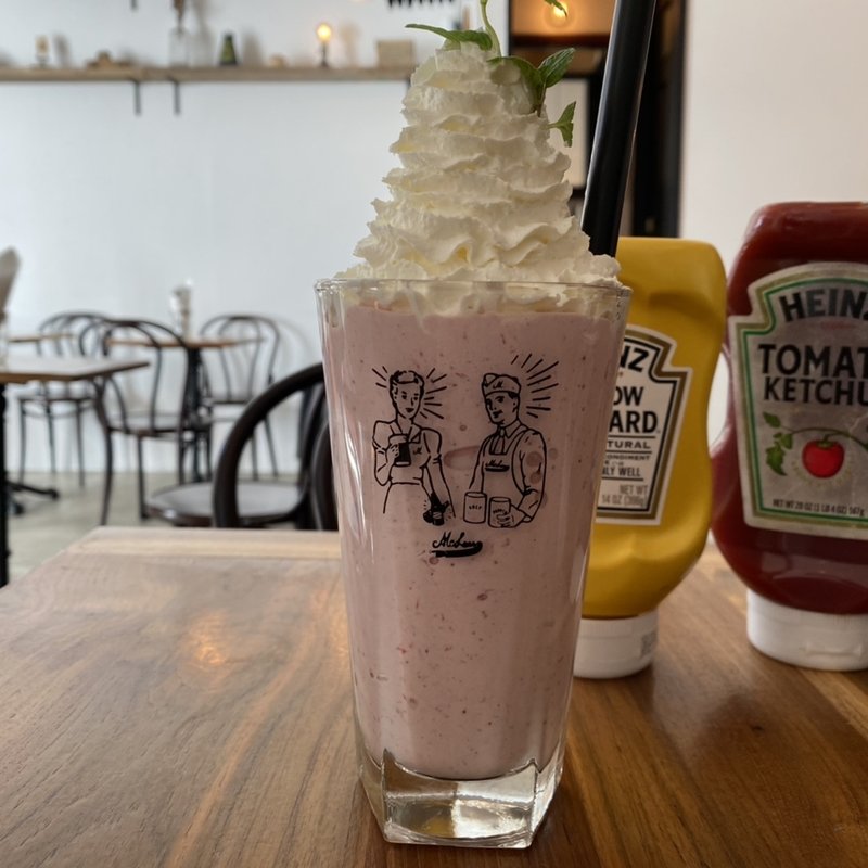 ストロベリーシェイク(McLean-OLD BURGER STAND-)