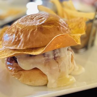 アニバーサリーバーガー(シェイクツリー バーガー＆バー （shake tree burger&bar）)