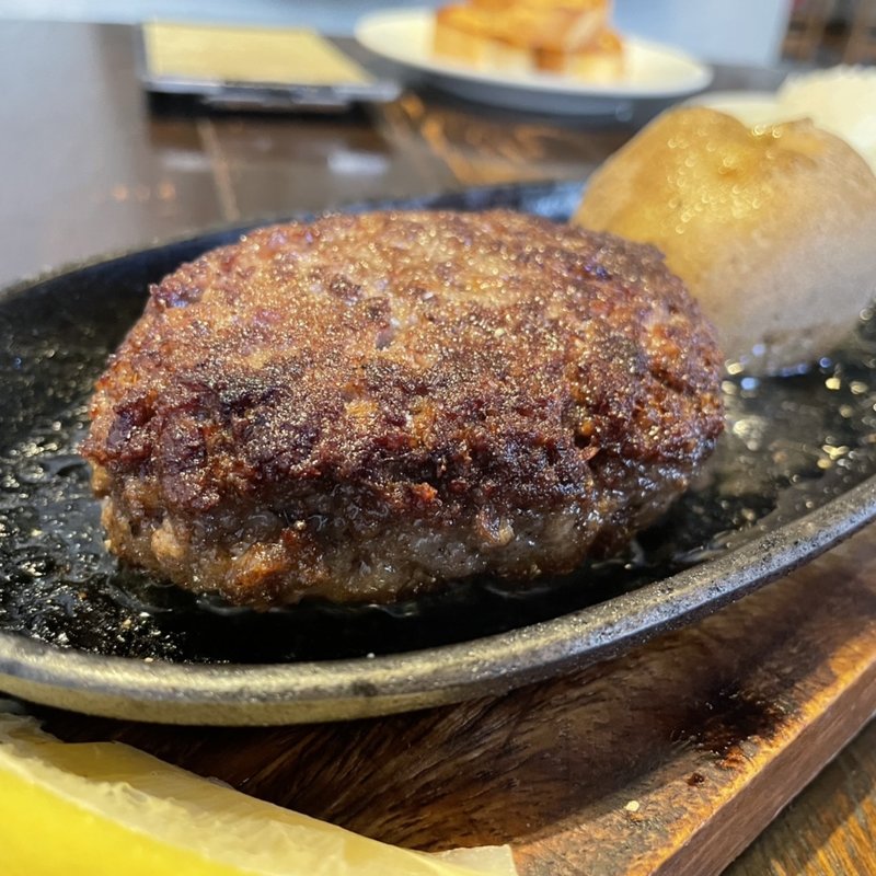 A5ランク黒毛和牛塩ハンバーグ(肉の罠)