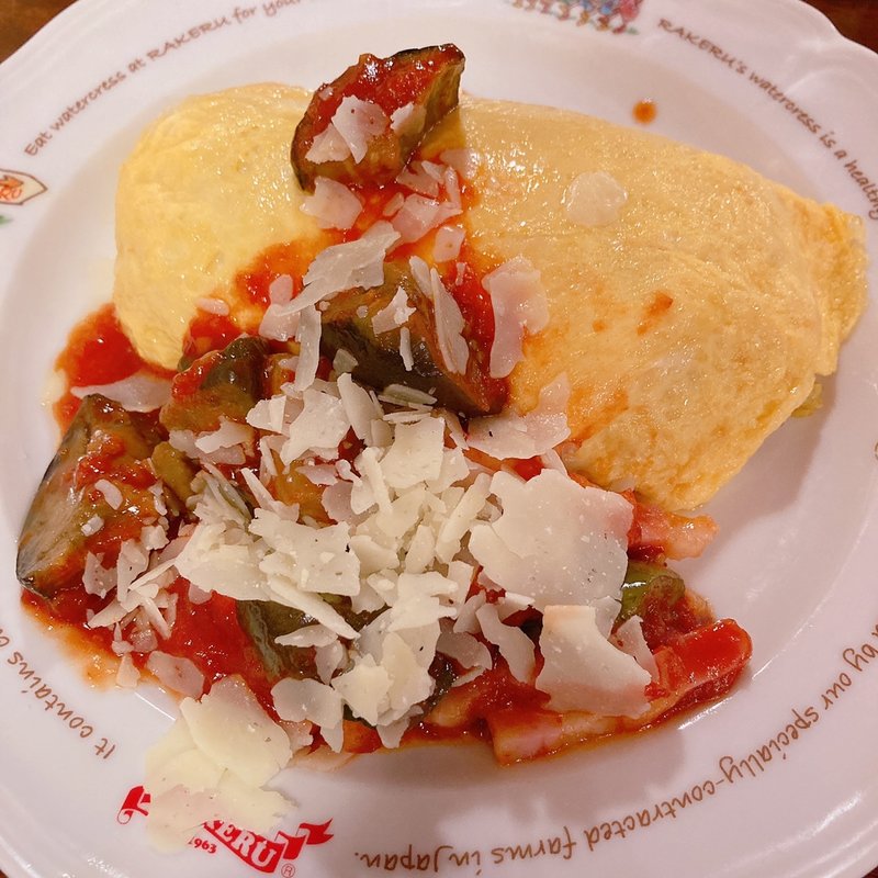 なすとベーコンのアラビアータオムライス(ラケル 新宿西口店 （RAKERU）)