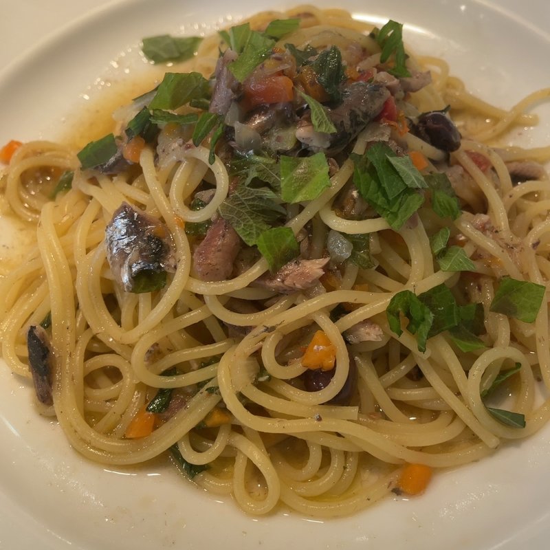 オイルサーディン・ドライトマト・大葉のガーリック(マリオ・エスプレッソ 袋町店 )