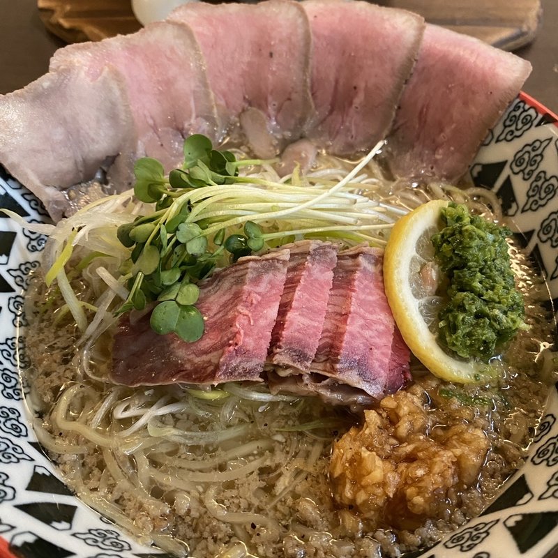 上塩タンと近江牛塩ラーメン(旨味熟成肉専門 焼肉 ふじ山)