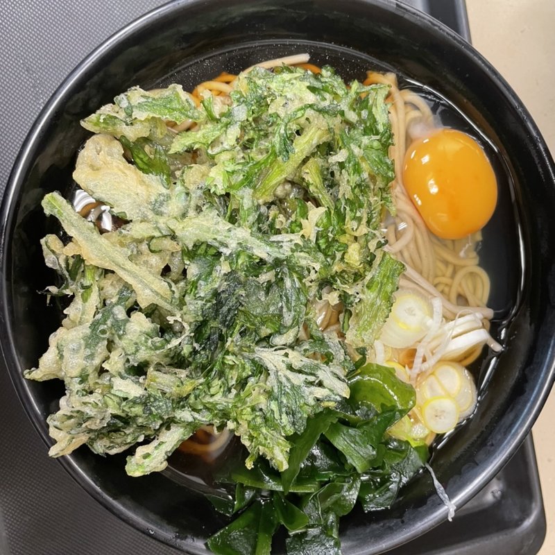 月見そば、春菊天(名代 富士そば 新小岩店 )