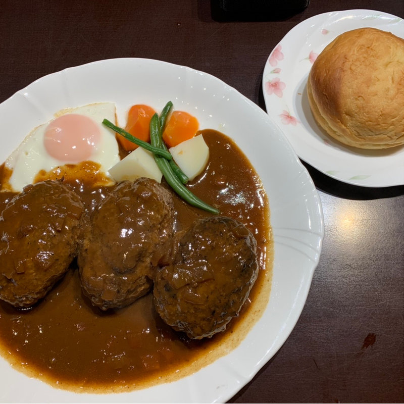 トリプルハンバーグステーキ(鎌倉ハンバーグ 雪ノ茶屋)