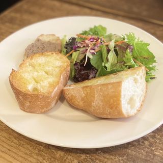 パン(トラットリア アッカ （トラットリアアッカ）)