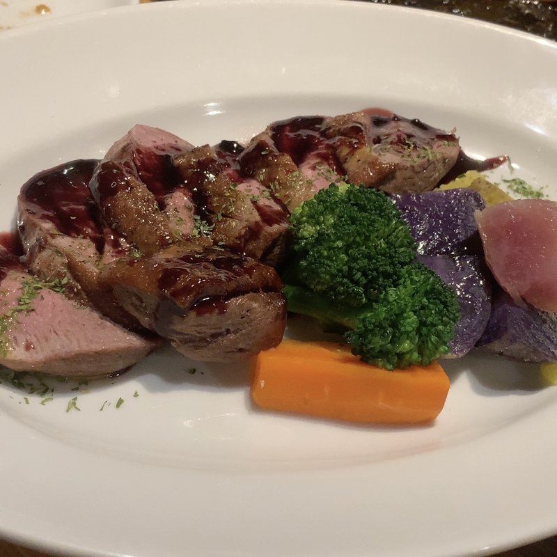 鴨のロースト(ワイン食堂 ヴィンセント 用賀店)